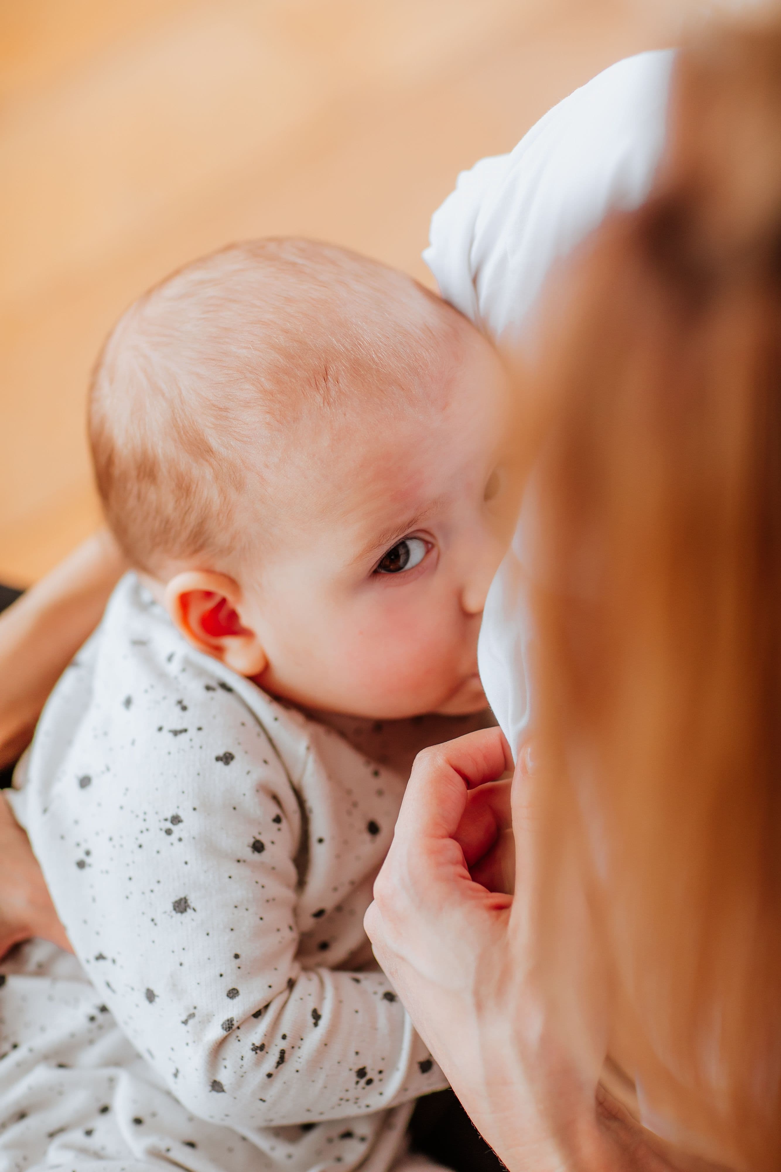 Leche a partir de los 6-12 meses.jpg