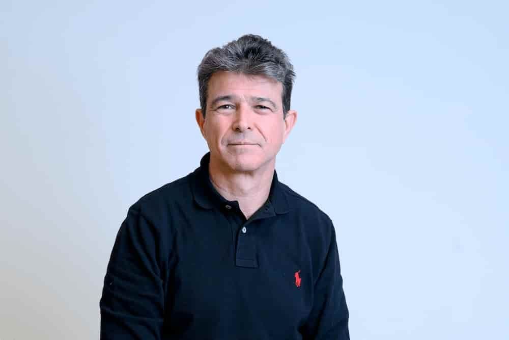 Dr. Luis Blesa.jpg