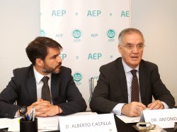 Antonio Nieto (AEP) y Alberto Castilla (EY) en la presentación del proyecto