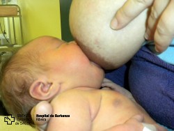 El uso del chupete en recién nacidos puede dificultar el agarre a la  lactancia materna